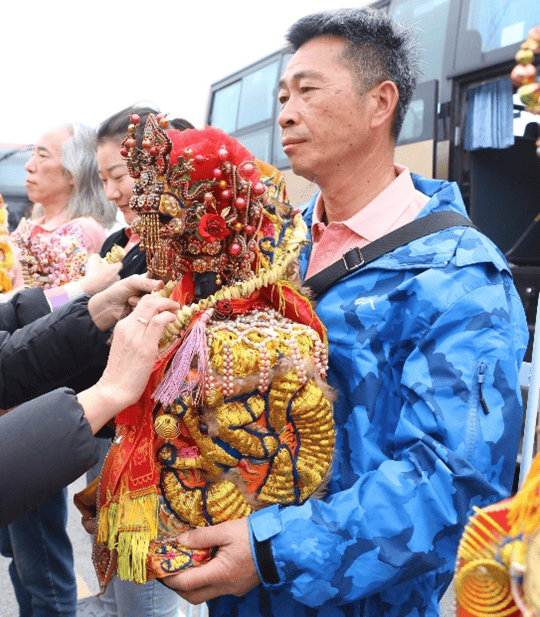 宜蘭蘇澳存仁定安宮常監許浴祈親捧媽祖神尊會香